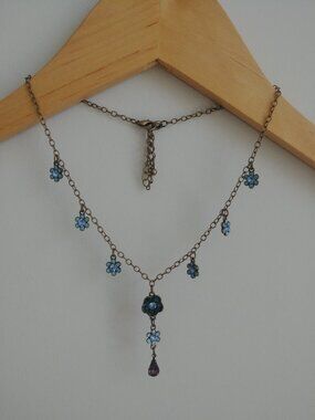 Vintage Avon blue purple drop pendant necklace short chain